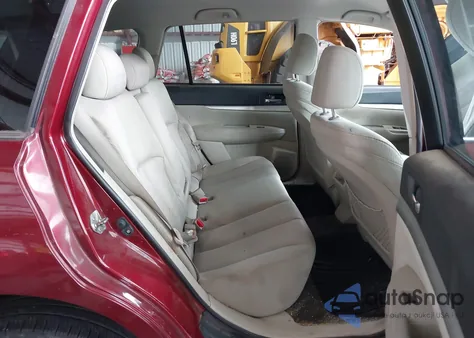 2011 Subaru Outback 2.5I Premium z USA, uszkodzony, nr VIN 4S4BRBCC5B3438901